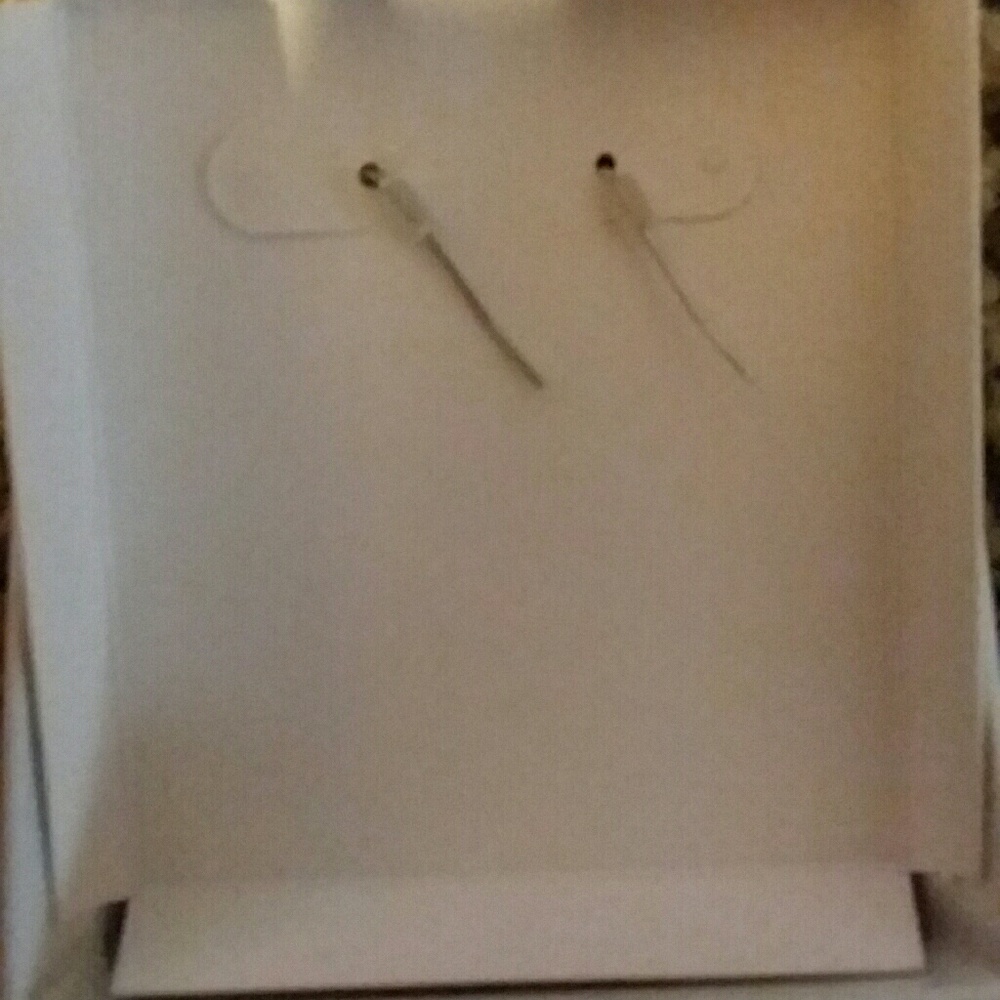 Earrings - Picture 3 of 3